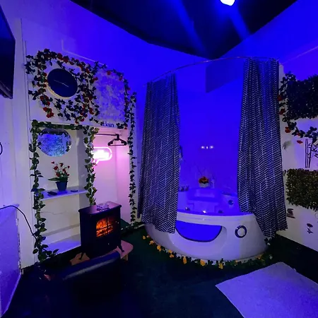Apartment Love Room Paris